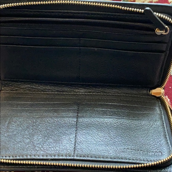 Michael Kors Leather wallet - Picture 2 of 6